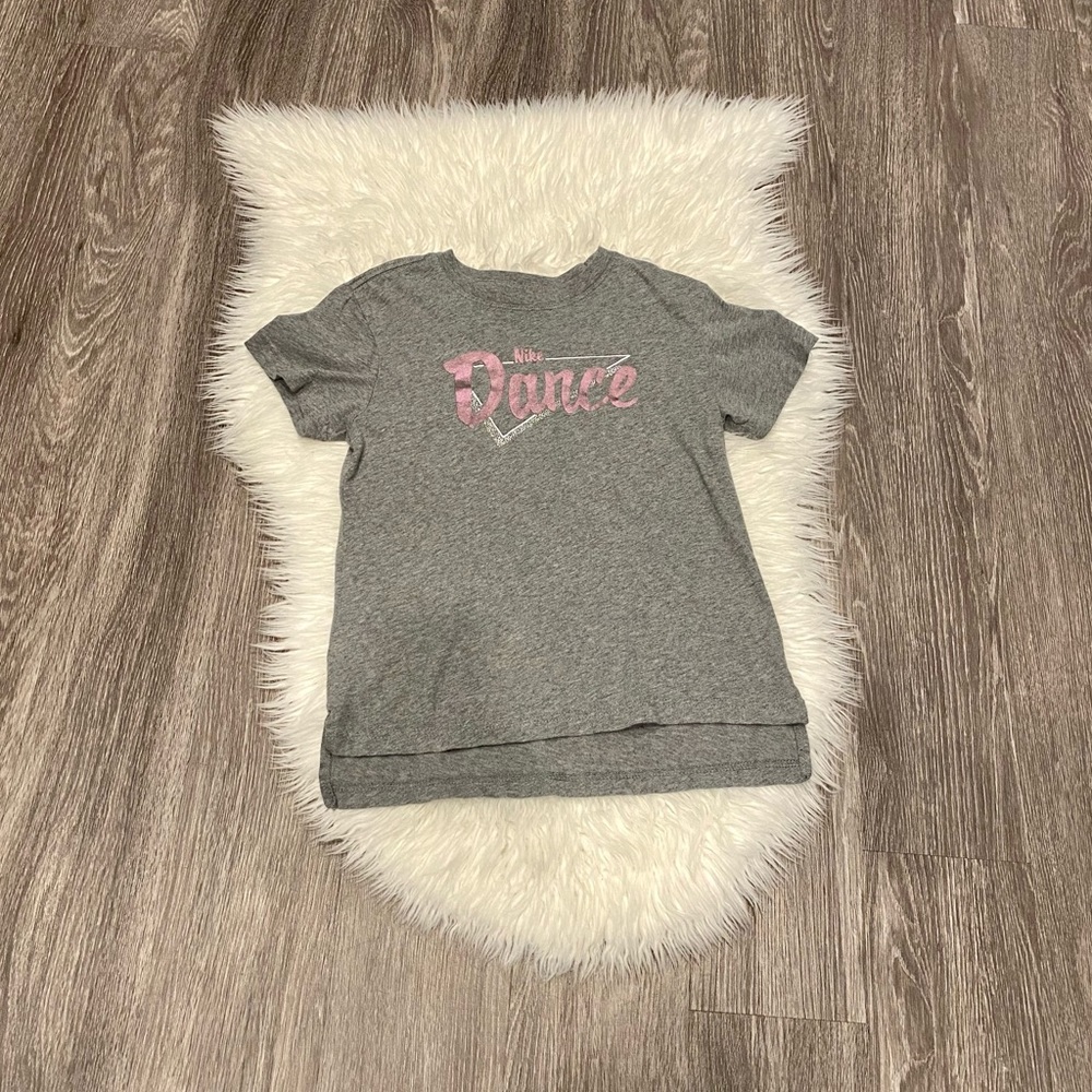 Nike Dance Tee Size Girls Medium